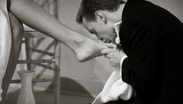 سعوديتان يتحرشان بسائق