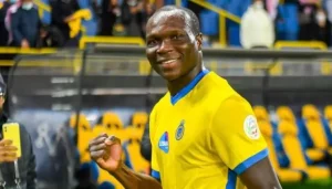 أول ضحايا رونالدو.. فينسنت أبو بكر يغادر النصر السعودي