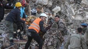 فيديو لإنقاذ شاب من تحت الأنقاض بعد 113 ساعة من زلزال كهرمان مرعش