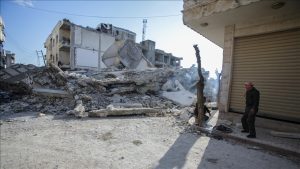 مآذن المساجد في الشمال السوري تطلب من الاهالي للنزول لشوارع والساحات