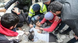 ادارة الكوارث التركية تعلن عدد الاشخاص الذين تم انقاذهم حتى اللحظة