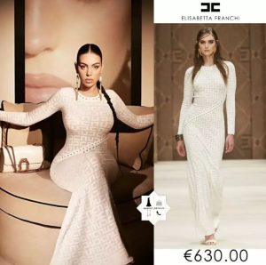 جورجينا تخطف الأنظار في أحدث ظهور لها.. وسعر إطلالتها صادم !! 1