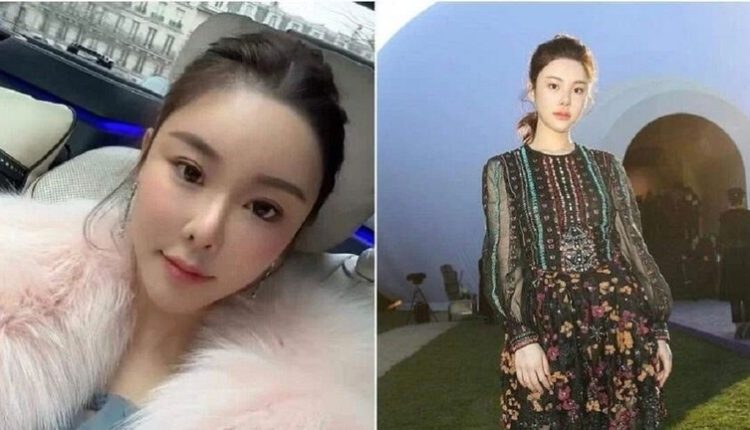 عارضة أزياء