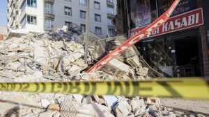 حصيلة ضحايا زلزال تركيا وسوريا ترتفع إلى أكثر من 50 ألف قتيل