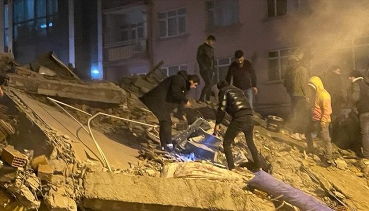 الزلزال المدمر