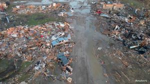 خسائر بشرية ودمار كبير.. بايدن يعلن الطوارئ بسبب اعصار مدمر