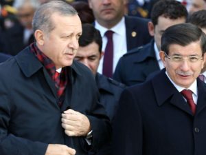 احمد داوود اوغلو يهاجم الرئيس اردوغان