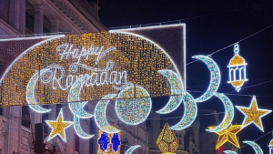 إضاءة 30 ألف مصباح في شوارع لندن احتفالا بشهر رمضان