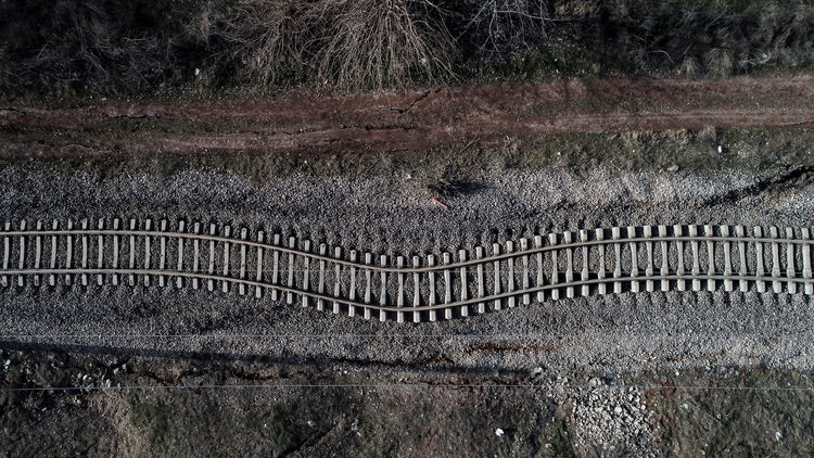 شاهد ماذا فعل الزلزال بسكة قطار في ولاية اديامان 2 شاهد ماذا فعل الزلزال بسكة قطار في ولاية اديامان 1