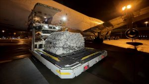 طائرة مساعدات باكستانية