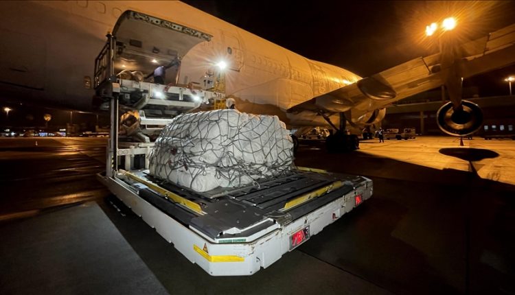 طائرة مساعدات باكستانية