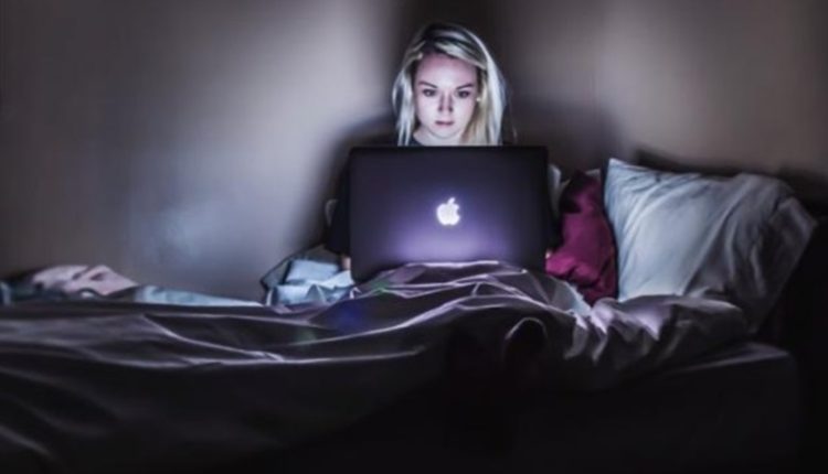 الأفلام الإباحية