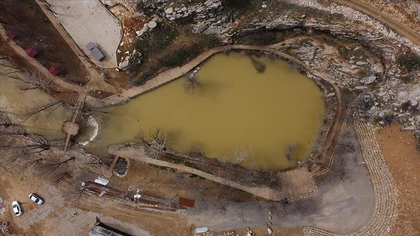 زلزال تركيا يفعل ما هو عجيب في بحيرة بقهرمان مرعش "صور" 1