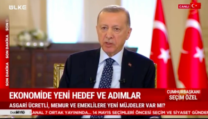 شاهد.. تعرض الرئيس اردوغان لوعكة صحية على الهواء.. والمعارضة تعلق
