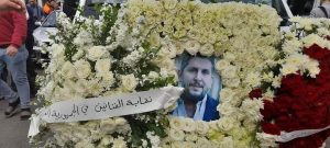 حزن وانهيار بنات الممثل السوري ‎محمد قنوع خلال تشييع جثمانه 3