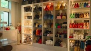 جولة في خزانة حقائب وأحذية جورجينا رودريغيز 1