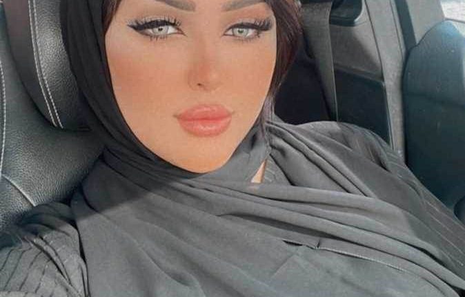 بلوجر شهيرة