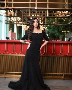 حلا الترك تحتفل بعيد ميلادها الـ21 بإطلالة مميزة 1