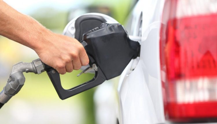 انخفاض سعر البنزين