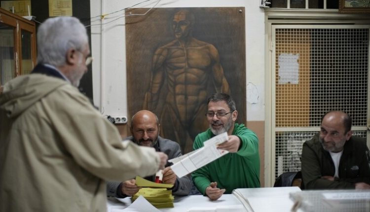 رؤساء صناديق الاقتراع