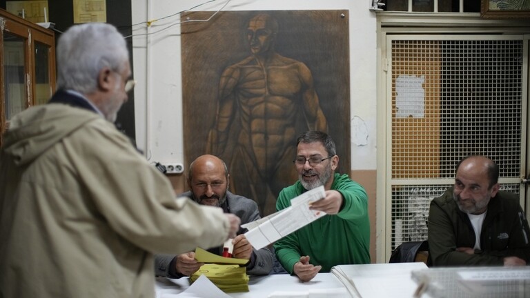 رؤساء صناديق الاقتراع