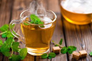الوقاية من الأورام الليفية.. فوائد الشاي الأخضر للنساء