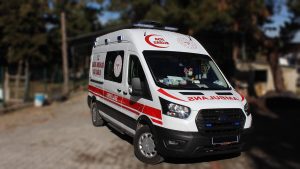 مأساة في ألانيا التركية: وفاة أم وطفلها إثر حادث مروع