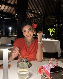 ياسمين صبري تثير ضجة في أحدث ظهور لها.. وسعر ساعتها حديث الجمهور 12