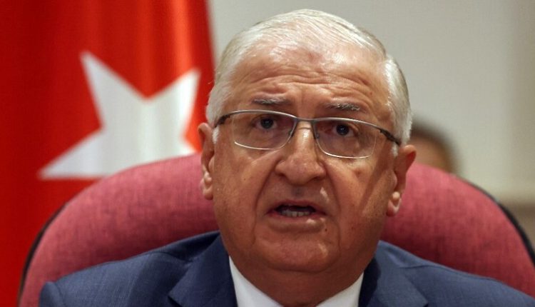 وزير الدفاع التركي