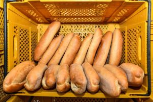 سياسي يكشف فضائح ومعلومات خطيرة عن الخبز في أنقرة