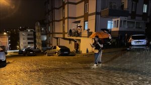 أمطار غزيرة وفيضانات تجتاح مدينة أوردو التركية وتحذير عاجل من السلطات !!