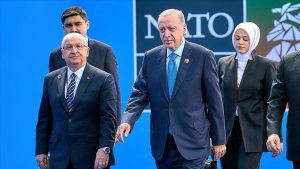 لقاءات دبلوماسية مكثفة لأردوغان في قمة الناتو
