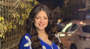 بعد فضيحتها الجنسية.. منى فاروق تعلن اعتزالها التمثيل وتكشف السبب