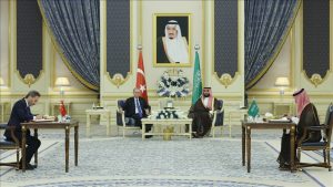 توقيع عدة اتفاقيات بين تركيا والسعودية