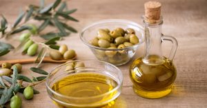 4 فوائد مذهلة يقدمها زيت الزيتون للرجال