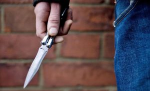 فتاة تنجو من الموت بعد اعتداء طليقها عليها بـ 31 طعنة.. جريمة تقشعر لها الأبدان “فيديو”