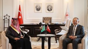لقاء بين وزيري البيئة التركي والشؤون البلدية السعودي