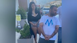 امن موغلا يوقف سيارة.. وسجل ركابها صادم