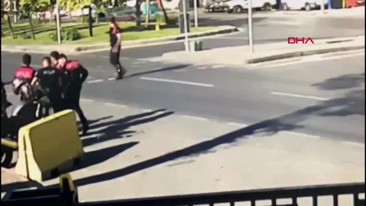 حادث مأساوي في اسطنبول: شرطي مرور يفقد حياته أثناء محاولته إيقاف دراجة نارية 45