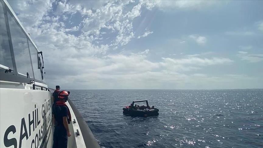 ضبط وإنقاذ 88 مهاجرًا في بحر إيجة 19