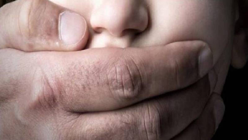 طفلة تنجو من خاطف اغتصبها مراراً بحيلة ذكية 23