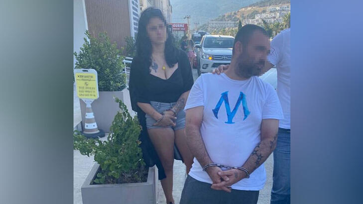 امن موغلا يوقف سيارة.. وسجل ركابها صادم 9