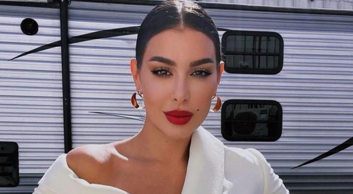 ياسمين صبري تكشف عن رأيها في كيم كارداشيان وترد على تشبيهها بجورجينا 41