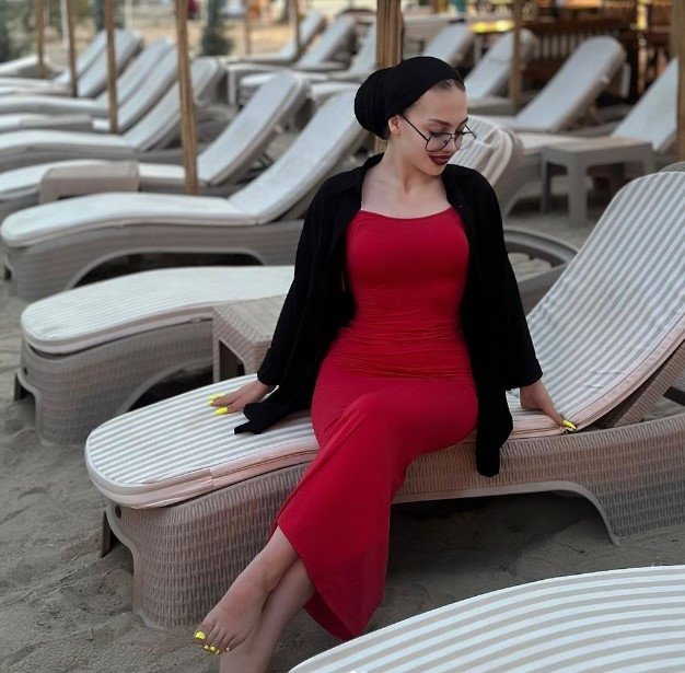 تفاصيل قصة راقصة"تويرك" بالحجاب التي اثارت جدلا واسعا في تركيا.. تم ضبطها تمارس الدعارة "صور" 1