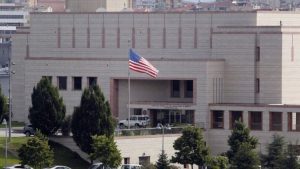السفارة الأمريكية تعلن عن دورات محادثة إنجليزية مجانية للسوريين.. تفاصيل