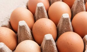طبيبة تحدد عدد البيض الذي يمكن تناوله يومياً