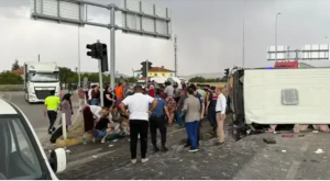 حادث سير مروع في تركيا والمحصلة 25 جريح