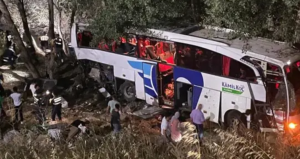 مصرع وإصابة 31 شخصا في حادث مأساوي بتركيا