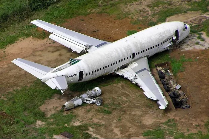 تحطم طائرة في ايدن التركية 17