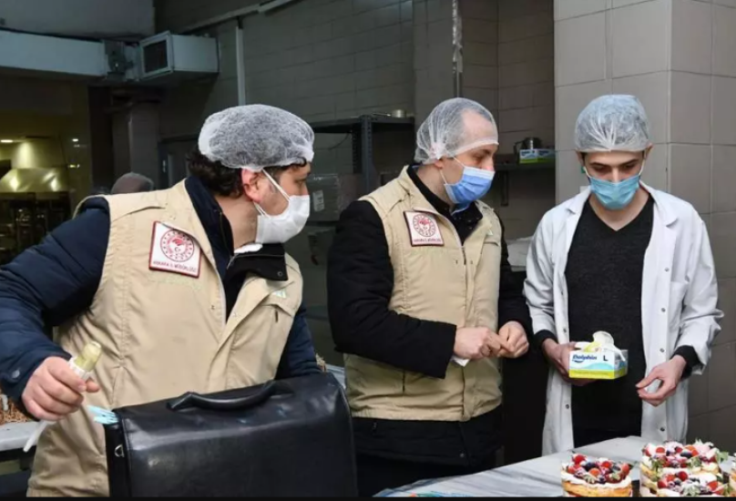 حملة تفتيش واسعة لأصحاب المطاعم والمقاهي في تركيا 61